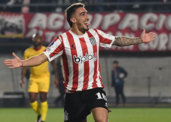 ESTUDIANTES GOLEÓ 4 – 0 A BARCELONA DE GUAYAQUIL Y SE CLASIFICÓ A LOS OCTAVOS DE FINAL DE LA COPA SUDAMERICANA