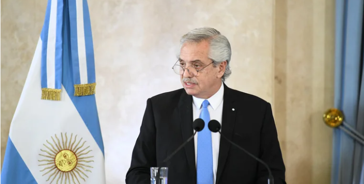 ANTE LAS FUERZAS ARMADAS, ALBERTO FERNÁNDEZ ANUNCIÓ UN NUEVO PROYECTO DE LEY DE PERSONAL MILITAR