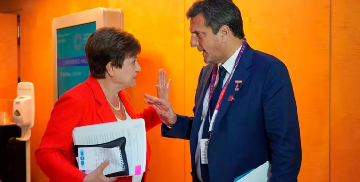 TENSIÓN CON EL FMI: EL NIVEL DE AJUSTE FISCAL ES LA PELEA QUE TRABA EL CIERRE DEL NUEVO ACUERDO