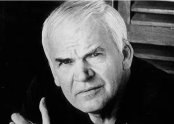 MURIÓ EL ESCRITOR CHECO MILAN KUNDERA A LOS 94 AÑOS