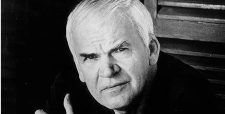 MURIÓ EL ESCRITOR CHECO MILAN KUNDERA A LOS 94 AÑOS