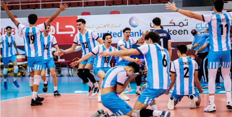 ARGENTINA APLASTÓ A BRASIL EN UN PARTIDO HISTÓRICO Y ES SEMIFINALISTA DEL MUNDIAL SUB 21 DE VOLEY
