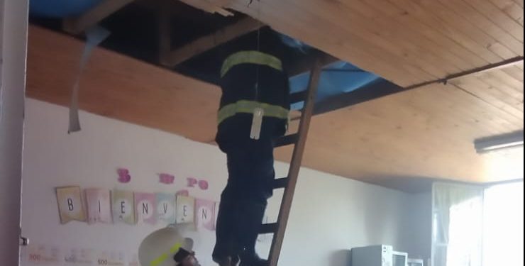 PRINCIPIO DE INCENDIO EN LAS ESCUELAS DE HUMBOLD Y FOURNIER