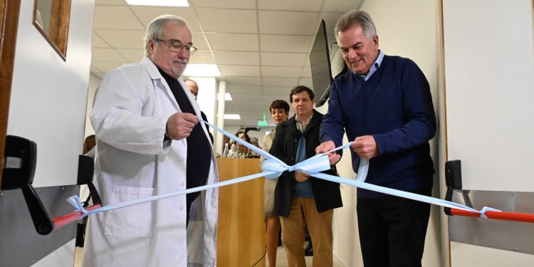 CARESTÍA: «ESTA INAUGURACIÓN VIENE A COMPLETAR, POR AHORA, LAS NECESIDADES QUE TIENE EL SECTOR DE EMERGENCIA»