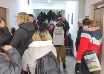 LUSARRETA: «ALUMNOS Y DOCENTES NO DEBERÍAN ESTAR PENSANDO EN VENTILAR O NO PORQUE NO HAY SEGURIDAD EN LA ESCUELA»