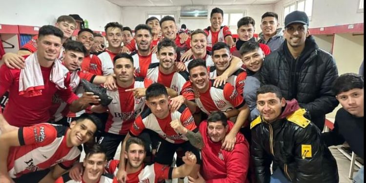 SANSINENA GOLEÓ A SOL DE MAYO Y FESTEJÓ EN CERRI