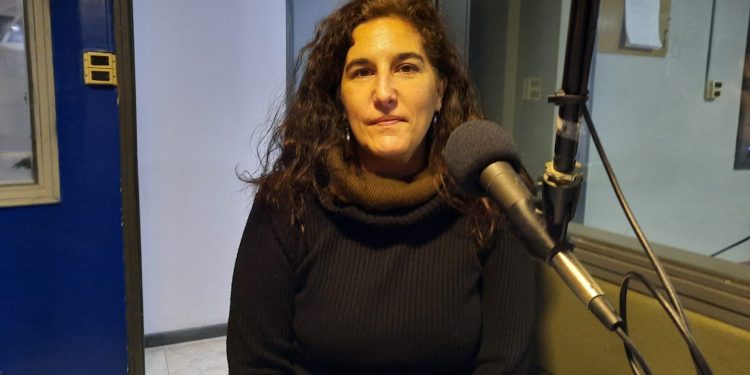 GONZÁLEZ: «QUEREMOS QUE LA BRONCA QUE LA GENTE TIENE LA EXPRESE VOTANDO A LA IZQUIERDA»