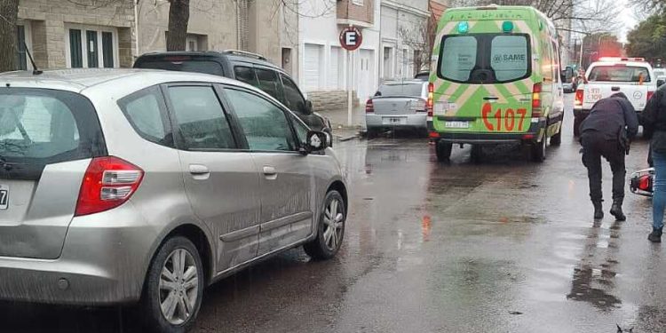 SE ACCIDENTARON UNA MOTO Y UN AUTO