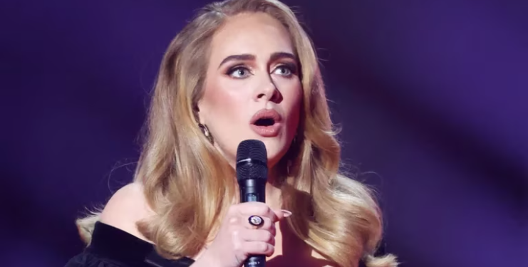 ADELE REVELÓ QUE COLAPSÓ DE DOLOR TRAS UNO DE SUS SHOWS EN LAS VEGAS