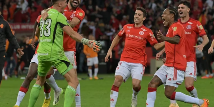 RIVER PLATE PERDIÓ POR PENALES CON INTER DE PORTO ALEGRE Y QUEDÓ ELIMINADO DE LA COPA LIBERTADORES EN OCTAVOS DE FINAL