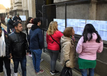 LA CÁMARA NACIONAL ELECTORAL INFORMÓ, QUE HASTA LAS 18, VOTÓ EL 66% DEL PADRÓN