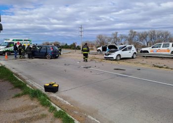 DOS VEHÍCULOS COLISIONARON EN LA RUTA 3