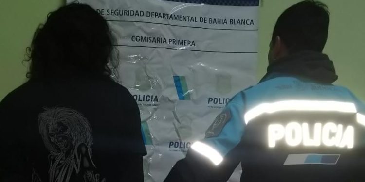 UN VECINO LE DEBÍA PLATA Y LO AGREDIÓ