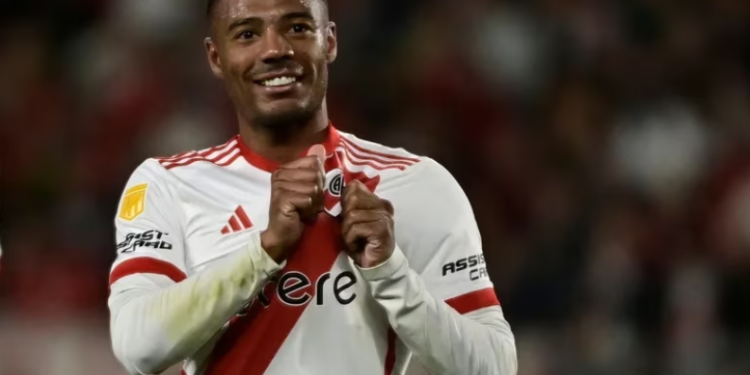 CON GOLES DE BORJA Y DE LA CRUZ, RIVER PLATE SUPERÓ 3 A 1 A ARSENAL Y VOLVIÓ A FESTEJAR EN LA COPA DE LA LIGA