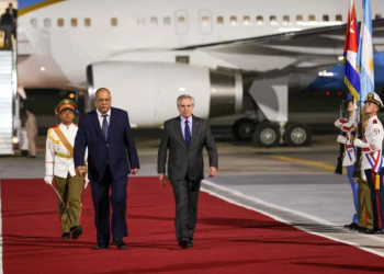 ALBERTO FERNÁNDEZ LLEGÓ A CUBA PARA PARTICIPAR DE LA CUMBRE DEL G77