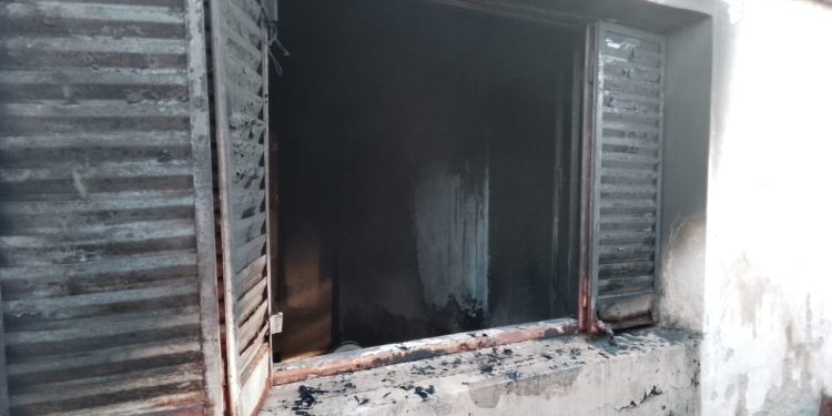 INCENDIO EN UNA VIVIENDA Y PELEA ENTRE DOS MUJERES