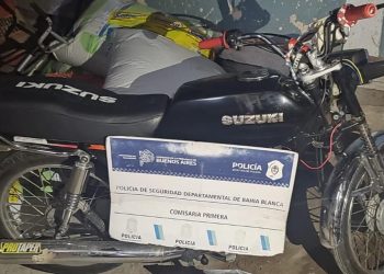 DOS MENORES APREHENDIDOS POR ROBAR UNA MOTO