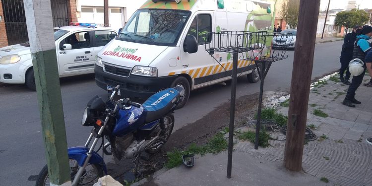 ACCIDENTE DE TRÁNSITO EN CHARCAS AL 900