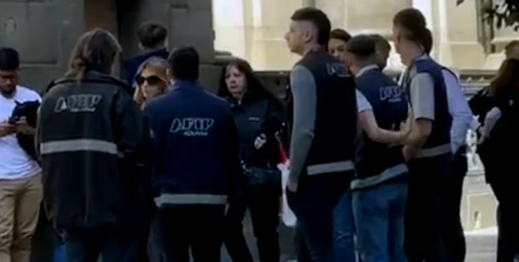 LA ADUANA REALIZÓ OPERATIVOS EN 18 BANCOS