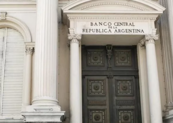 EL BANCO CENTRAR TUVO QUE VENDER USD 80 MILLONES PARA INTERVENIR EN EL MERCADO DE CAMBIOS