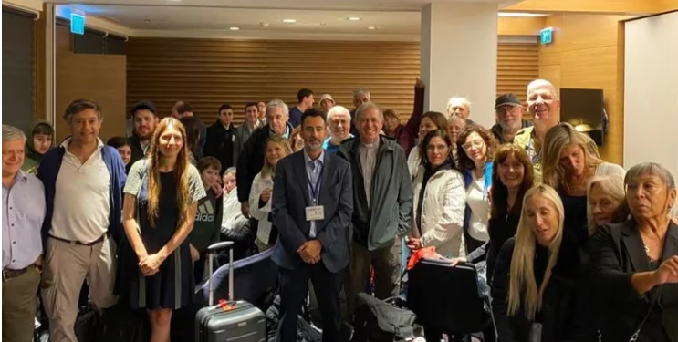 LLEGÓ A ISRAEL EL PRIMER AVIÓN QUE TRAERÁ CIUDADANOS ARGENTINOS DE LA ZONA DE GUERRA