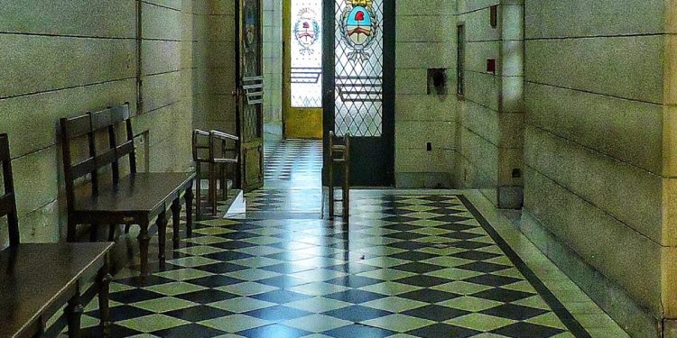 CONDENAN A UN HOMBRE A 4 AÑOS Y MEDIO DE PRISIÓN POR VENDER MARIHUANA