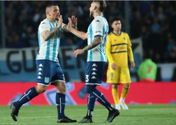 RACING DERROTÓ 2-1 A BOCA JUNIORS EN EL FINAL Y OBTUVO UN TRIUNFO CLAVE PARA TREPAR EN LA ZONA B DE LA COPA DE LA LIGA