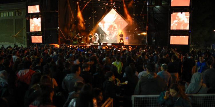 ASI PASÓ EL ROCK IN RÍA