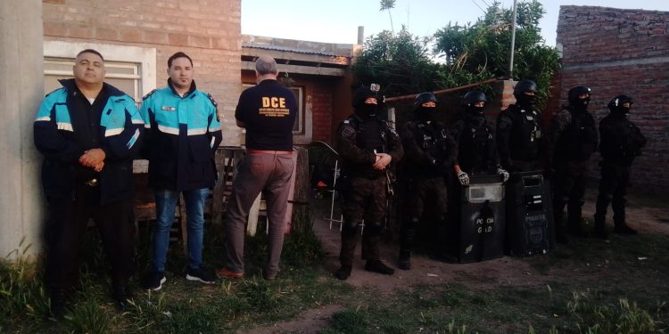 OTRO ALLANAMIENTO POR LAS AMENAZAS DE BOMBA EN LA ESCUELA TÉCNICA N°1