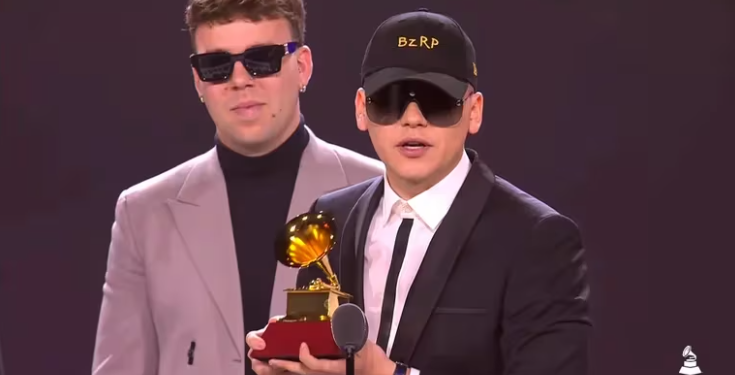 LATIN GRAMMY 2023: BIZARRAP LEVANTÓ TRES TROFEOS Y FUE EL GRAN GANADOR ARGENTINO