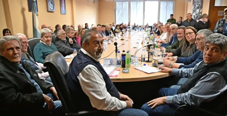 LA CGT DISCUTIRÁ COMO SERÁ SU RELACIÓN CON EL GOBIERNO DE MILEI