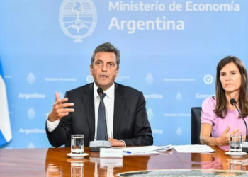 MASSA ANUNCIÓ EL AUMENTO DEL 50% EN EL MONTO DE CRÉDITOS PARA JUBILADOS