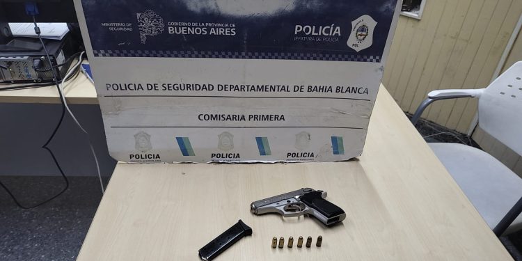 DARNET: «LA MUJER LLAMÓ AL 911 CUANDO EL HOMBRE LA AMENAZÓ CON EL ARMA»