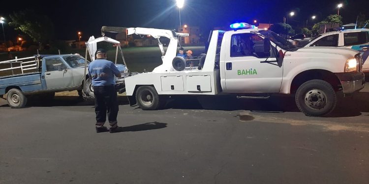 TOTALMENTE BORRACHO IMPACTÓ SU CAMIONETA CONTRA OTRO VEHÍCULO