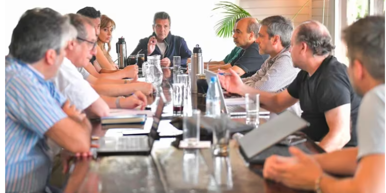 MASSA SEGUIRÁ AL FRENTE DEL MINISTERIO DE ECONOMÍA Y DESIGNÓ UN EQUIPO PARA LA TRANSICIÓN CON MILEI