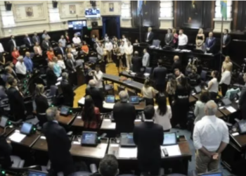 EL GOBIERNO BONAERENSE PRORROGARÁ EL PRESUPUESTO 2024 Y HOY ENVIARÁ LA LEY IMPOSITIVA A LA LEGISLATURA