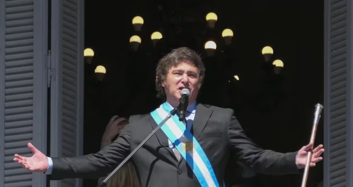 UNA POR UNA, LAS 30 MEDIDAS DE DESREGULACIÓN ECONÓMICA QUE ANUNCIÓ EL PRESIDENTE