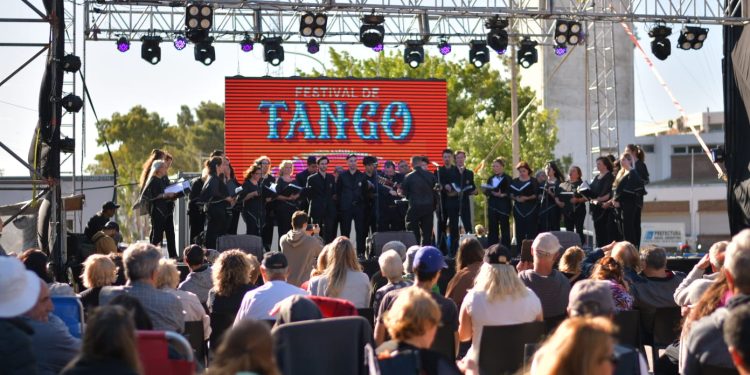 EL PUERTO DE BAHÍA BLANCA VIBRÓ AL RITMO DEL 2X4
