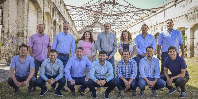 CASPE: «LA GENTE NOS PEDÍA ESCUCHARLOS Y ESTAR CERCA Y ES LO QUE VAMOS A HACER EN LAS DELEGACIONES»