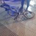UN AUTO IMPACTÓ CONTRA UNA CICLISTA EN GUARDIA VIEJA Y LÁINEZ