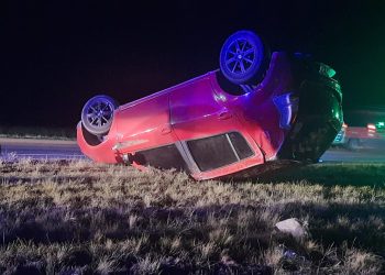 UN AUTO TERMINÓ VOLCANDO EN LA RUTA 3 KM 705