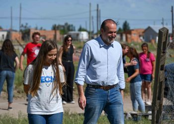 TECHO ARGENTINA LLEGÓ A BAHÍA