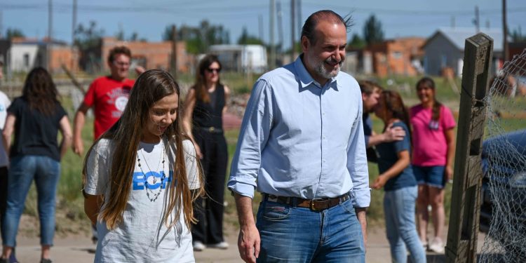 TECHO ARGENTINA LLEGÓ A BAHÍA