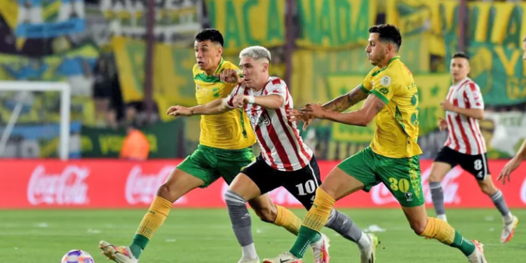 ESTUDIANTES LE GANÓ 1-0 A DEFENSA Y JUSTICIA Y SE CORONÓ CAMPEÓN DE LA COPA ARGENTINA