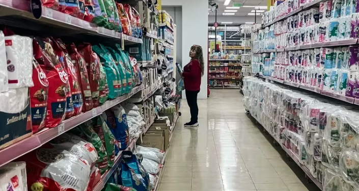 LOS SUPERMERCADOS ESPERAN OTRA FUERTE SUBA DE PRECIOS Y HAY PRODUCTOS QUE LLEGAN CON AUMENTOS DE HASTA EL 130%