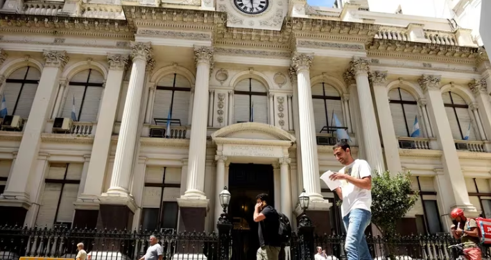EL BANCO CENTRAL APROBÓ LOS BILLETES DE $10.000 Y DE $20.000 Y SE ESPERA QUE CIRCULEN DESDE JUNIO