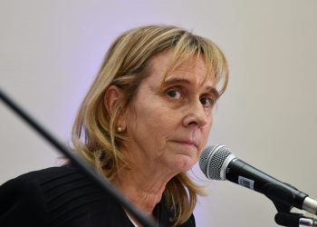 GONARD: «ME LLAMÓ LA ATENCIÓN QUE NO HUBO REDUCCIÓN DE FUNCIONARIOS, AL CONTRARIO EN ALGUNAS ÁREAS AUMENTÓ EL PERSONAL»