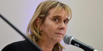GONARD: «ME LLAMÓ LA ATENCIÓN QUE NO HUBO REDUCCIÓN DE FUNCIONARIOS, AL CONTRARIO EN ALGUNAS ÁREAS AUMENTÓ EL PERSONAL»