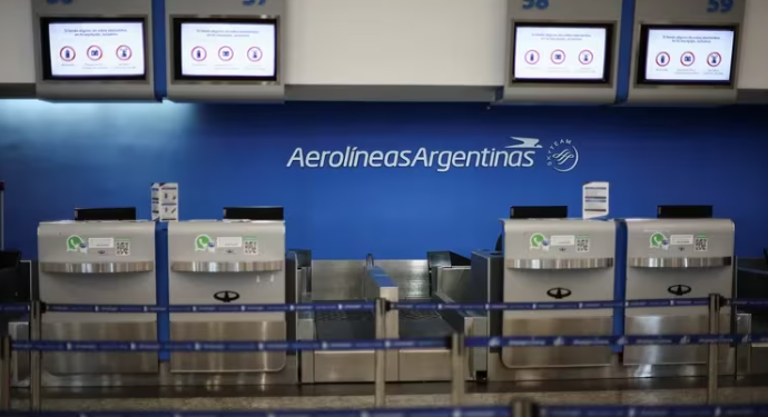 RIGE EL PARO DE LOS GREMIOS AERONÁUTICOS Y AFECTA A TODOS LOS AEROPUERTOS DEL PAÍS