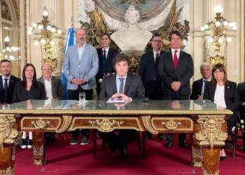 EL CONGRESO COMIENZA A ANALIZAR HOY LA VALIDEZ DEL MEGA DNU